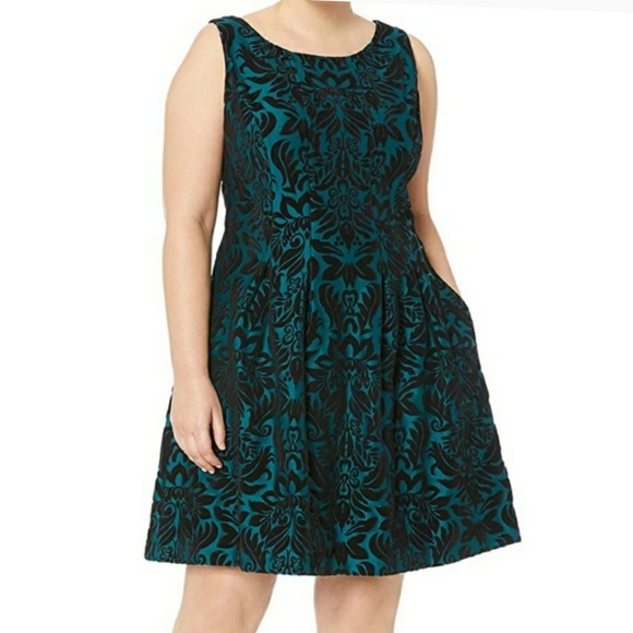 Danny & Nicole Dresses & Skirts - ➕ Danny & Nicole💜 Teal with Black Velvet Dress